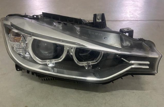 Правая блок фара 63117259554 BMW