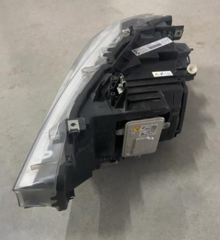 63117259554 BMW Фара правая купить в Ирпень