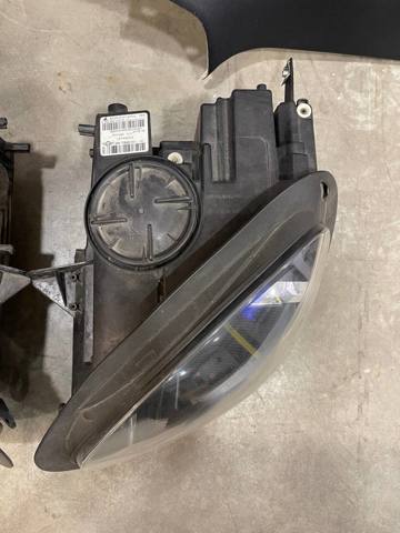 BMW 63117390151 Левая фара в наличии Украина