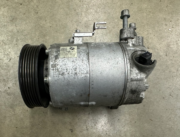 64 52 5 A3F 1D2 BMW Компрессор кондиционера