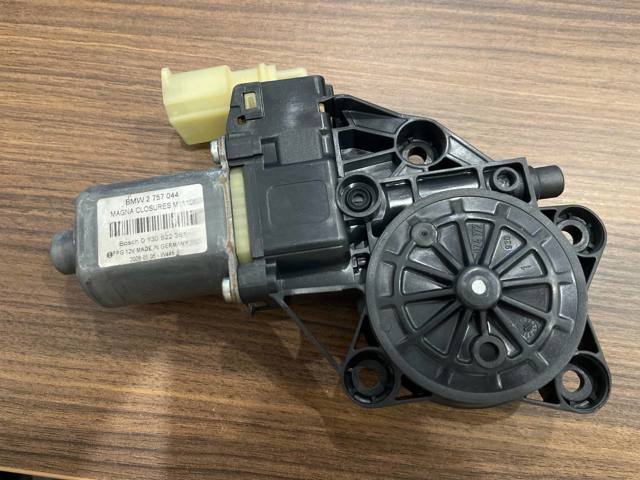 67622757044 BMW Мотор стеклоподъемника двери передней правой купить в Житомир