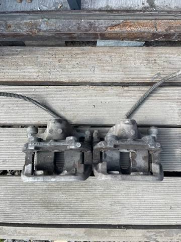 A0004216881 MERCEDES Суппорт тормозной передний правый купить в Черновцы