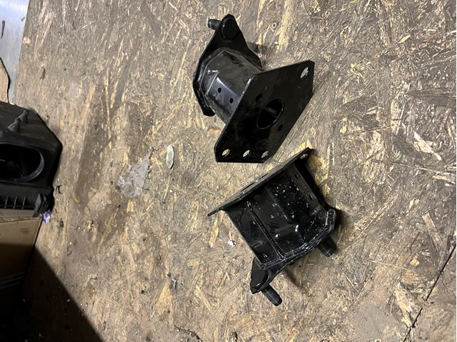 5202660030 TOYOTA Кронштейн усилителя переднего бампера купить в Украина