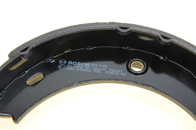 0986487611 BOSCH Колодки ручника (стояночного тормоза) купить в Ирпень