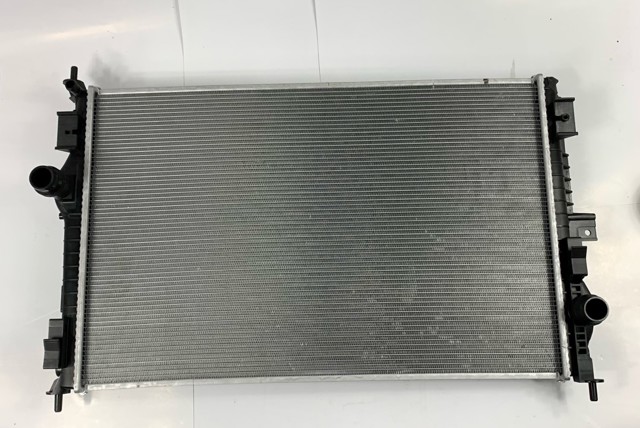 DENSO DRM21103 Радиатор охлаждения двигателя в наличии Житомир