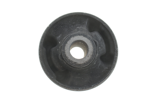 KAVO PARTS SCR3002 Сайлентблок переднего нижнего рычага в наличии Киев