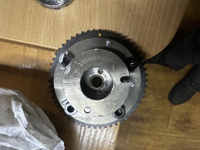 HYUNDAI 243702E000 Звездочка-шестерня распредвала двигателя, выпускного в наличии Сумы