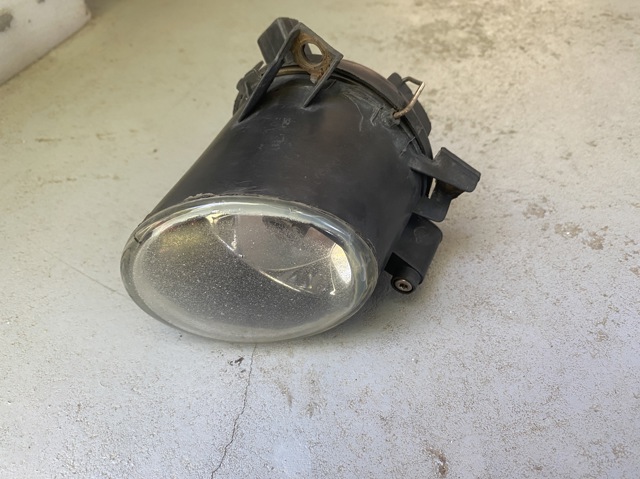 Туманка правая 5P0941704 VAG