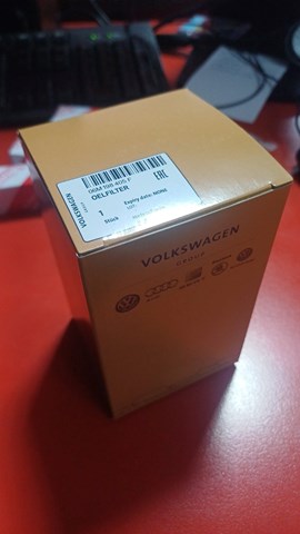 VAG 06M198405F Фильтр масляный в наличии Ирпень