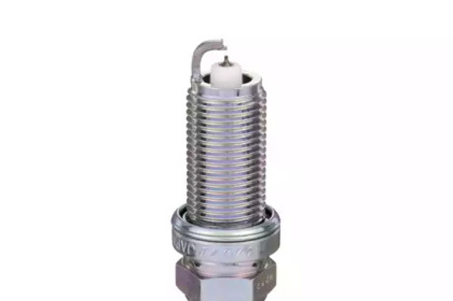 SILFR6C11 NGK Свеча зажигания купить в Днепр