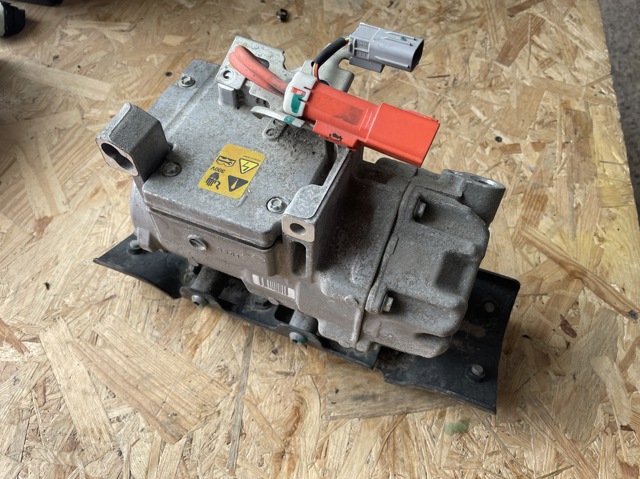 Компрессор хладагента Тесла Модел C