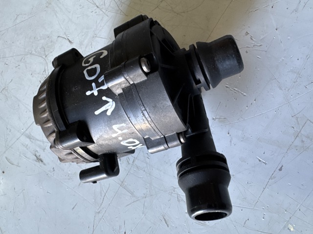 Водяной насос охлаждения электрический дополнительный 11518638237 BMW