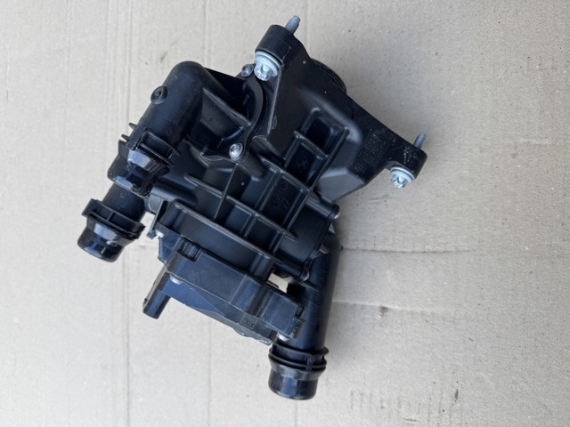 11539468426 BMW Корпус термостата купить в Полтава