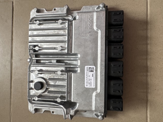 Мозги двигателя 12145A9CCA4 BMW