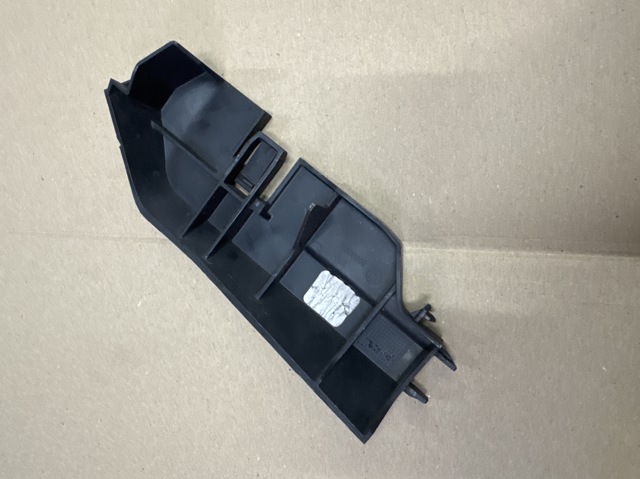 BMW 17118589088 Правый дефлектор радиатора в наличии Полтава