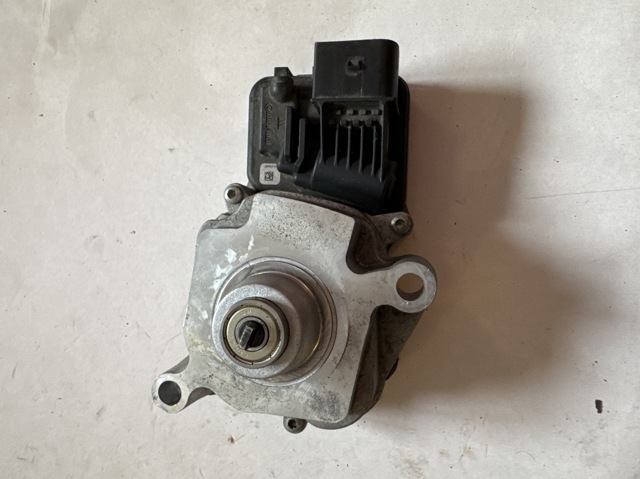 BMW 27608643153 Блок управления раздаткой в наличии Ирпень