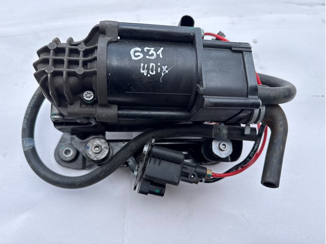 Компрессор пневмоподвески 37206886721 BMW