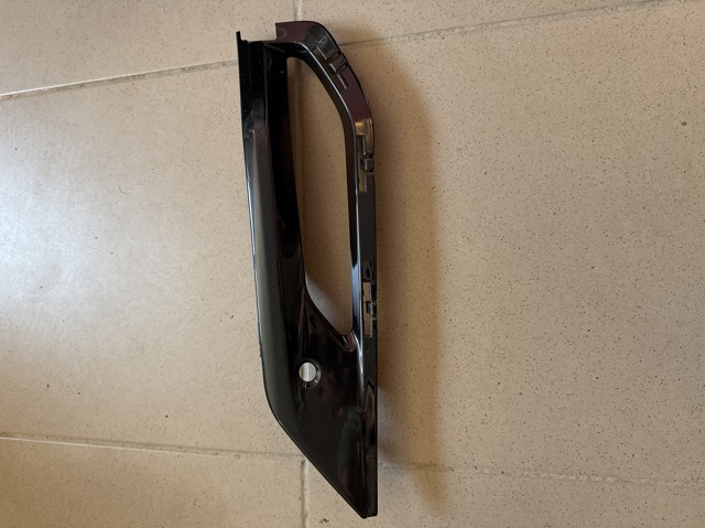51118074260 BMW Ободок (окантовка) фары противотуманной правой купить в Винница