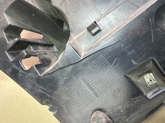 51127331607 BMW Кронштейн бампера заднего левый купить в Тернополь