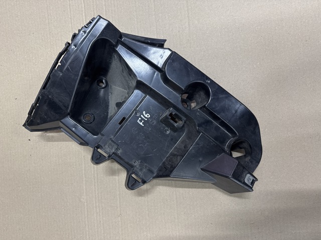 Кронштейн бампера заднего, левый 51127338285 BMW
