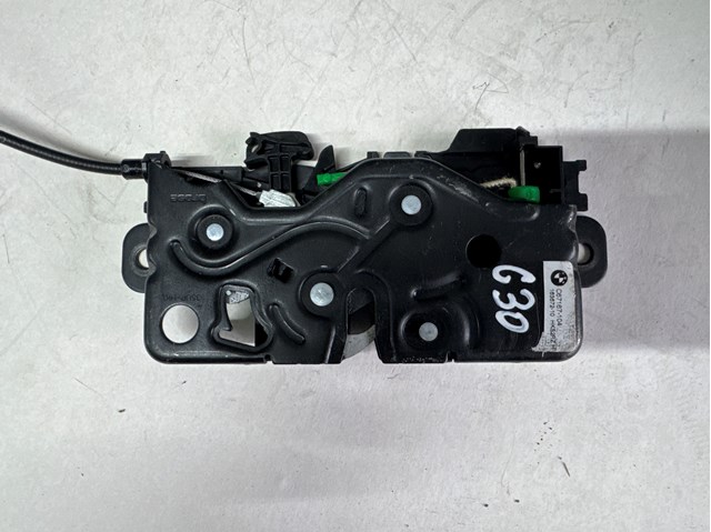 Замок и ручка двери задка 51247383283 BMW