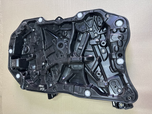 Механизм стеклоподъемника передней левой двери 51337422879 BMW