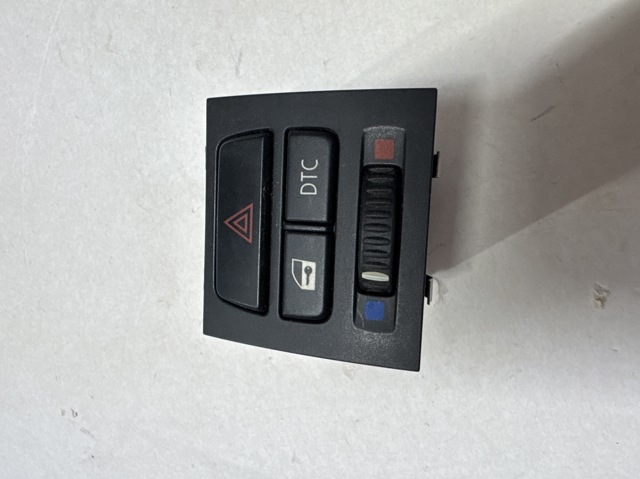 Кнопка аварийного сигнала 61319132421 BMW
