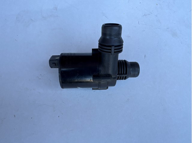 Помпа водяная, дополнительная электрическая BMW X5