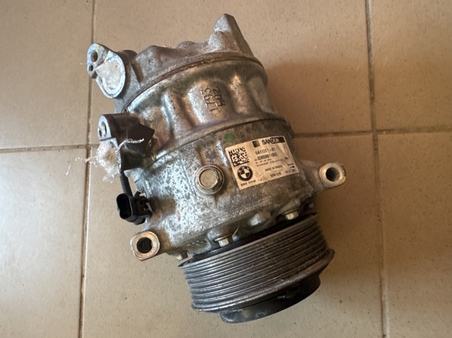 Компрессор климатической установки 64525A112E1 BMW