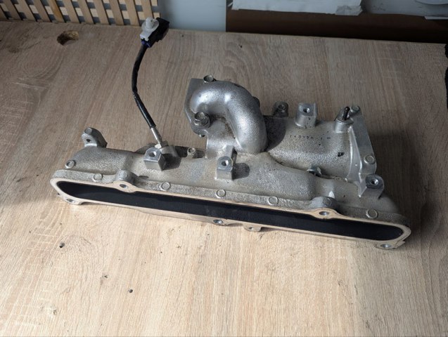 Коллектор впускной 1540A510 MITSUBISHI