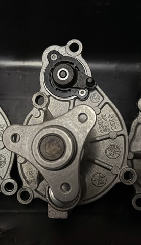 Помпа водяная, (насос) охлаждения 11518582740 BMW