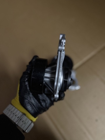 11518678905 BMW Помпа купить в Украина