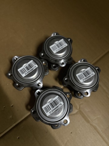 Ступицы задних колес 31206899176 BMW