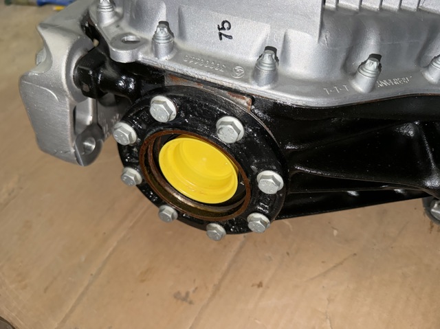 33108090464 BMW Задний редуктор купить в Ужгород