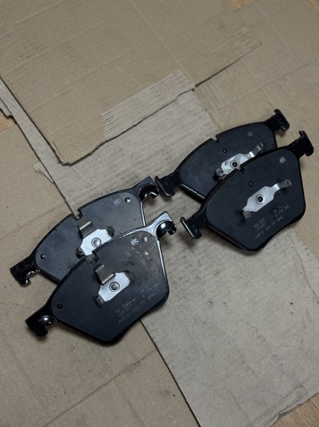 Тормозные колодки 34116783554 BMW