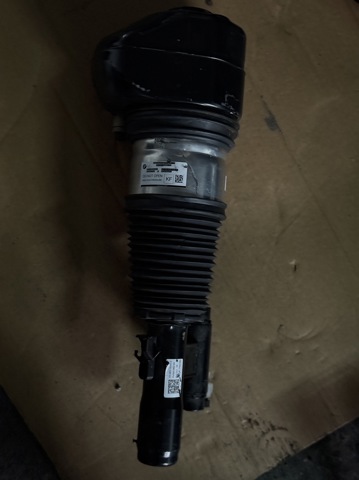Передний правый амортизатор 37107915946 BMW