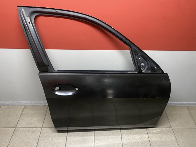 Пассажирская передняя дверь 41518738552 BMW