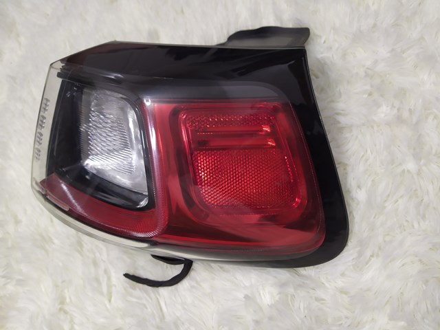 68275958AD CHRYSLER Фонарь задний правый внешний купить в Харьков