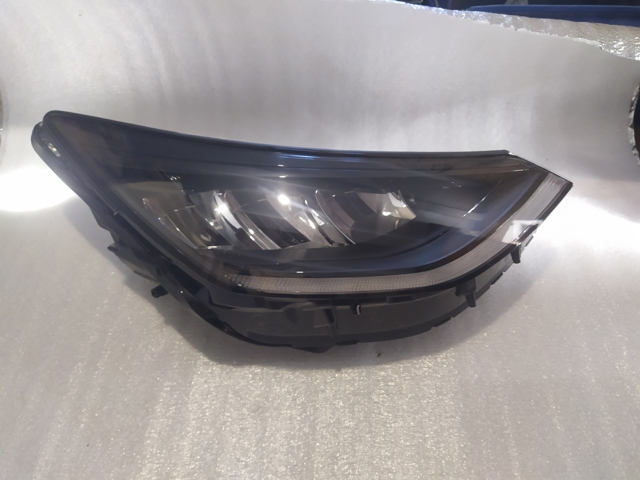 Фара правая 92102L0100 HYUNDAI