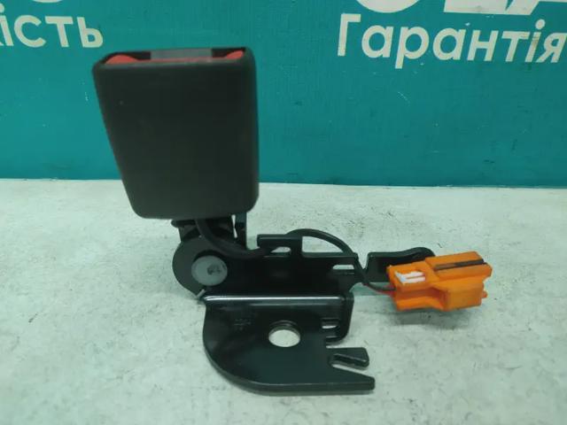 VOLVO 31675960 Рычаг (замок) фиксации ремня безопасности задний правый в наличии Полтава
