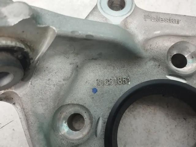 VOLVO 31681851 Цапфа (поворотный кулак) задний левый в наличии Черновцы