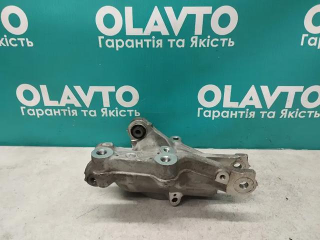 31681851 VOLVO Цапфа (поворотный кулак) задний левый купить в Киев