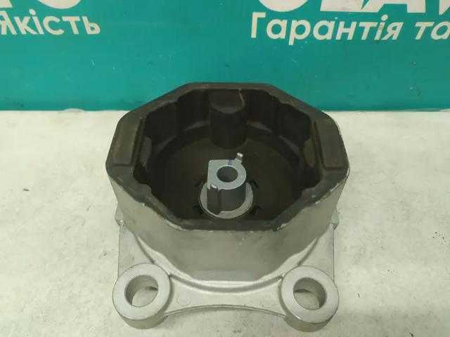31686296 VOLVO Левая/правая опора двигателя купить в Полтава