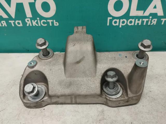 31686307 Кронштейн подушки (опоры) двигателя левой купить Запорожье