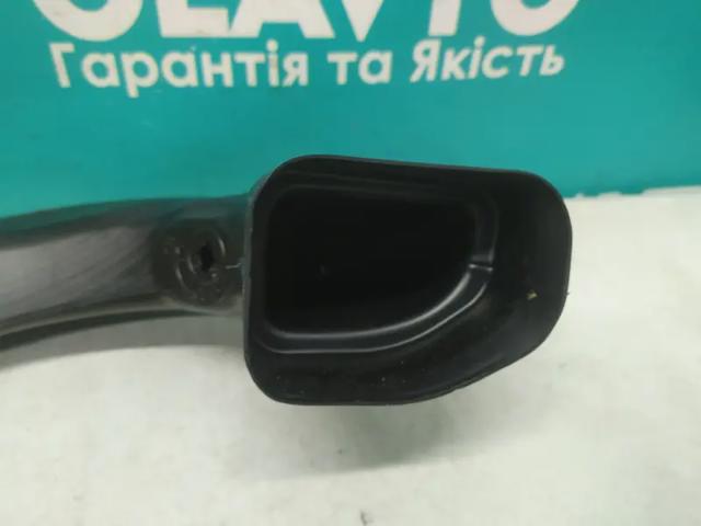 VOLVO 31688840 Воздуховод (распределитель воздуха под "торпедо") левый в наличии Черновцы