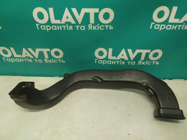 31688840 VOLVO Воздуховод (распределитель воздуха под "торпедо") левый купить в Днепр