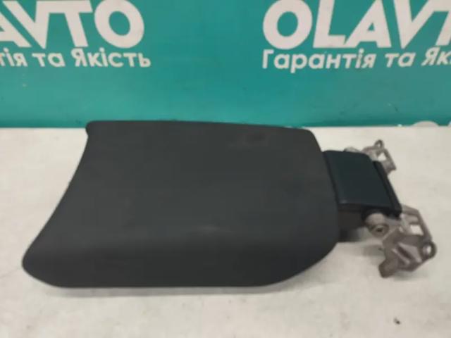 31694204 VOLVO Крышка подлокотника купить в Николаев