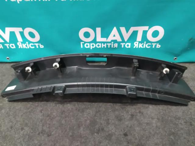 32205019 VOLVO Облицовка задней панели багажника купить в Житомир