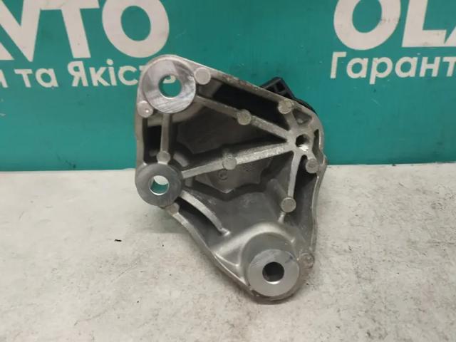 VOLVO 32298843 Подушка (опора) двигателя правая нижняя в наличии Винница
