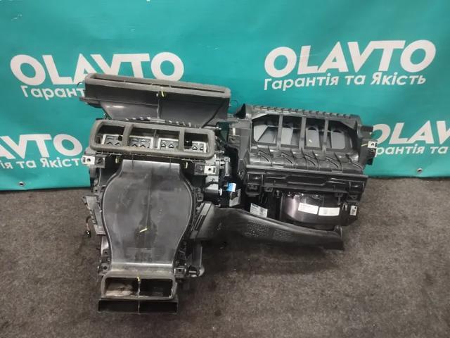 VOLVO 32329717 в наличии Львов